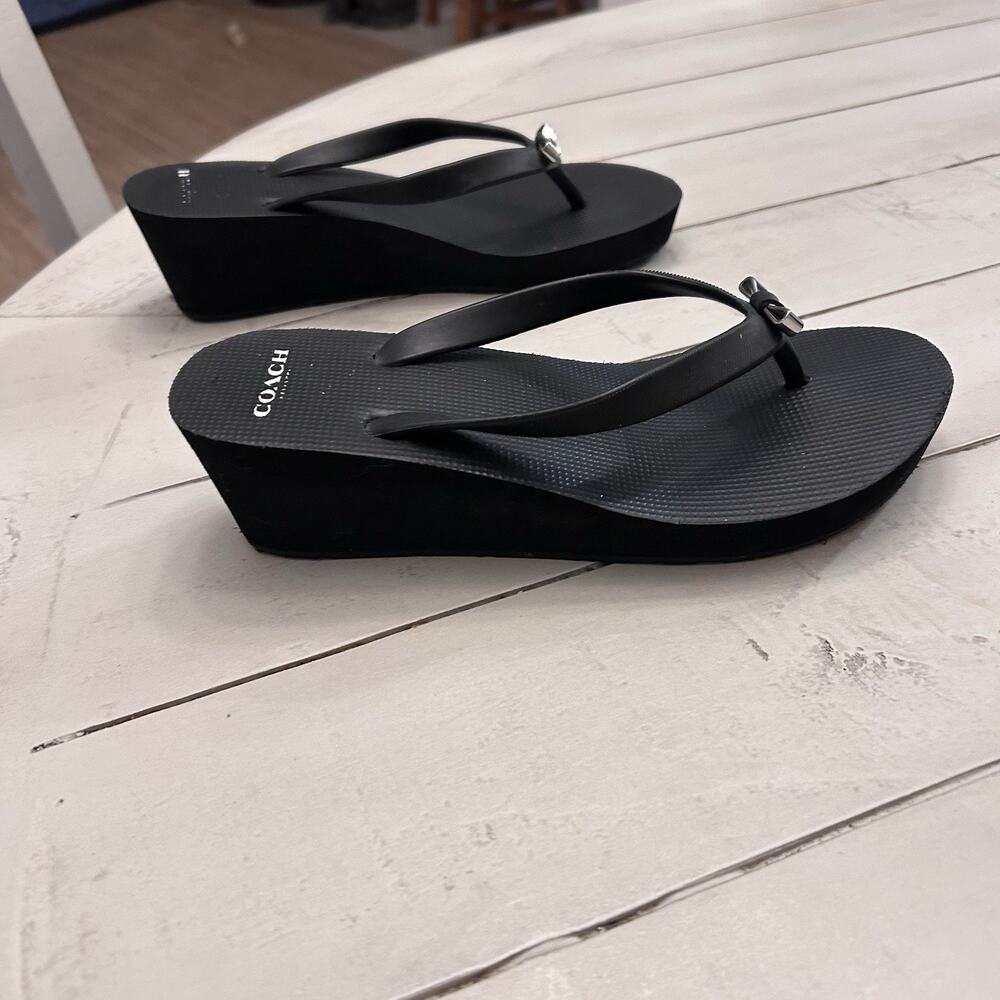 Coach Slides - Picture 5 of 7